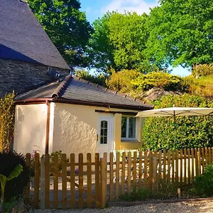 Le Vieux Moulin - A Charming Stone With Garden View And Seasonal Pool Vakantiehuis